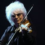 chanteuses-look-improbables